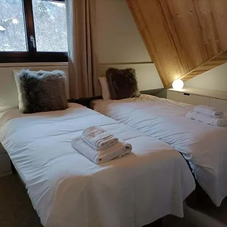 Vakantiehuis 2 Bedroom Modern Interior Parking On Site